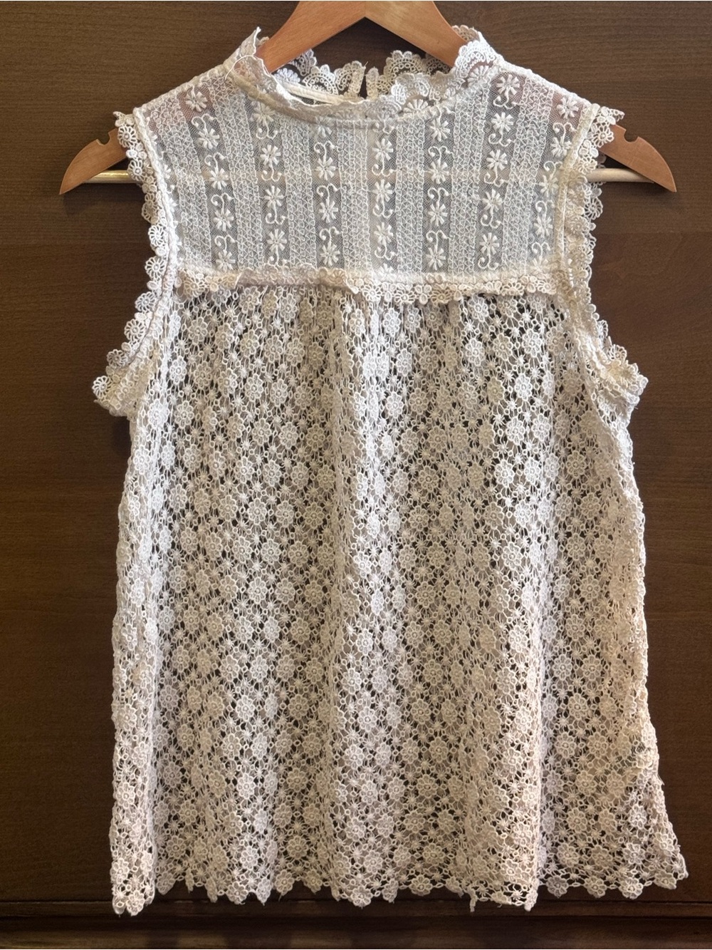 Anthropologie  Lili’s Closet Les Fleurs Ivory Lace Sleeveless Top. Sz Xs
